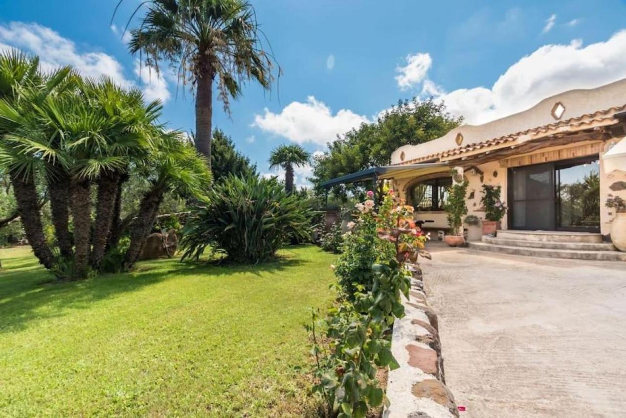 Villa Con Immenso Giardino Orosei Eksteriør bilde