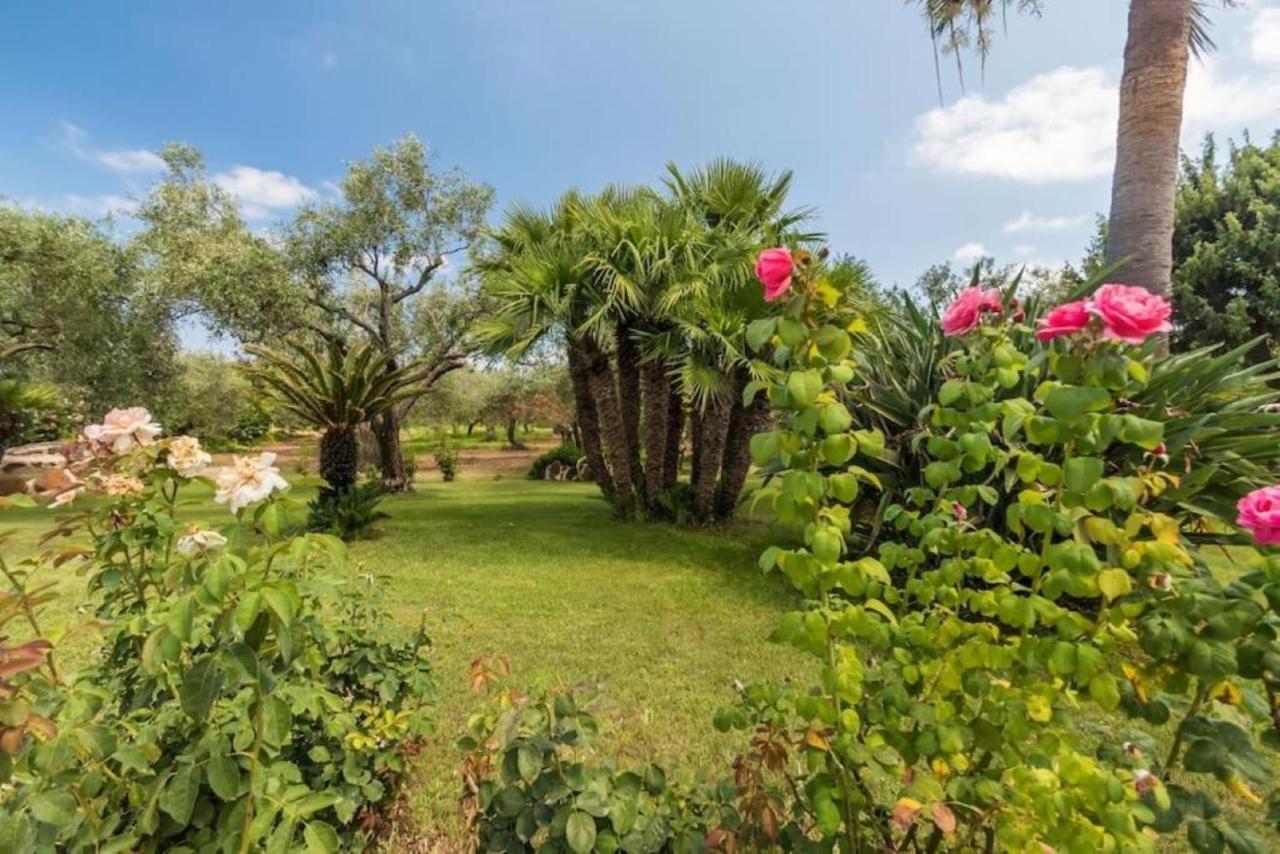 Villa Con Immenso Giardino Orosei Eksteriør bilde