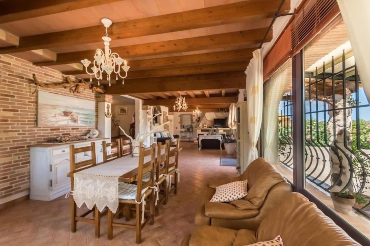 Villa Con Immenso Giardino Orosei Eksteriør bilde