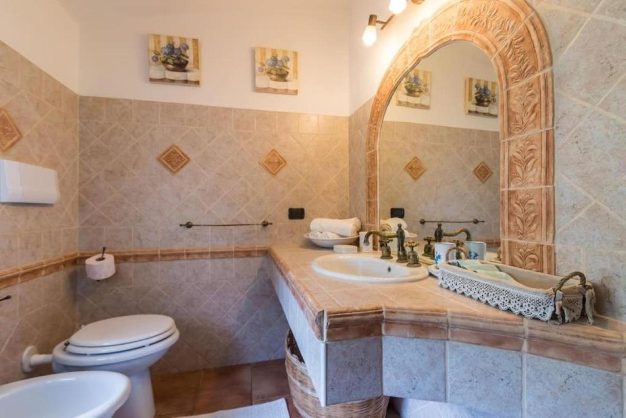 Villa Con Immenso Giardino Orosei Eksteriør bilde