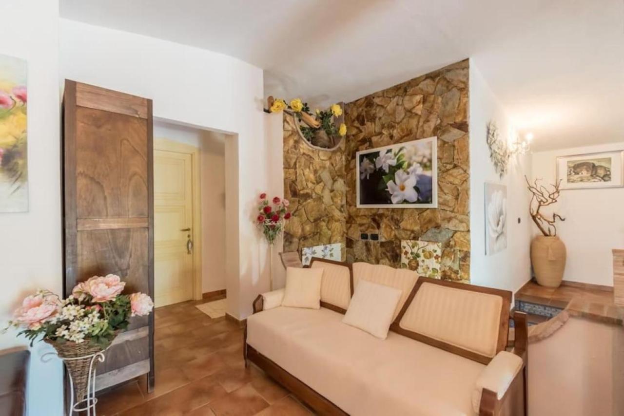 Villa Con Immenso Giardino Orosei Eksteriør bilde