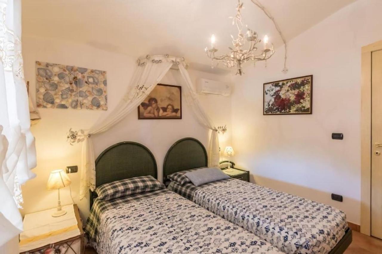 Villa Con Immenso Giardino Orosei Eksteriør bilde